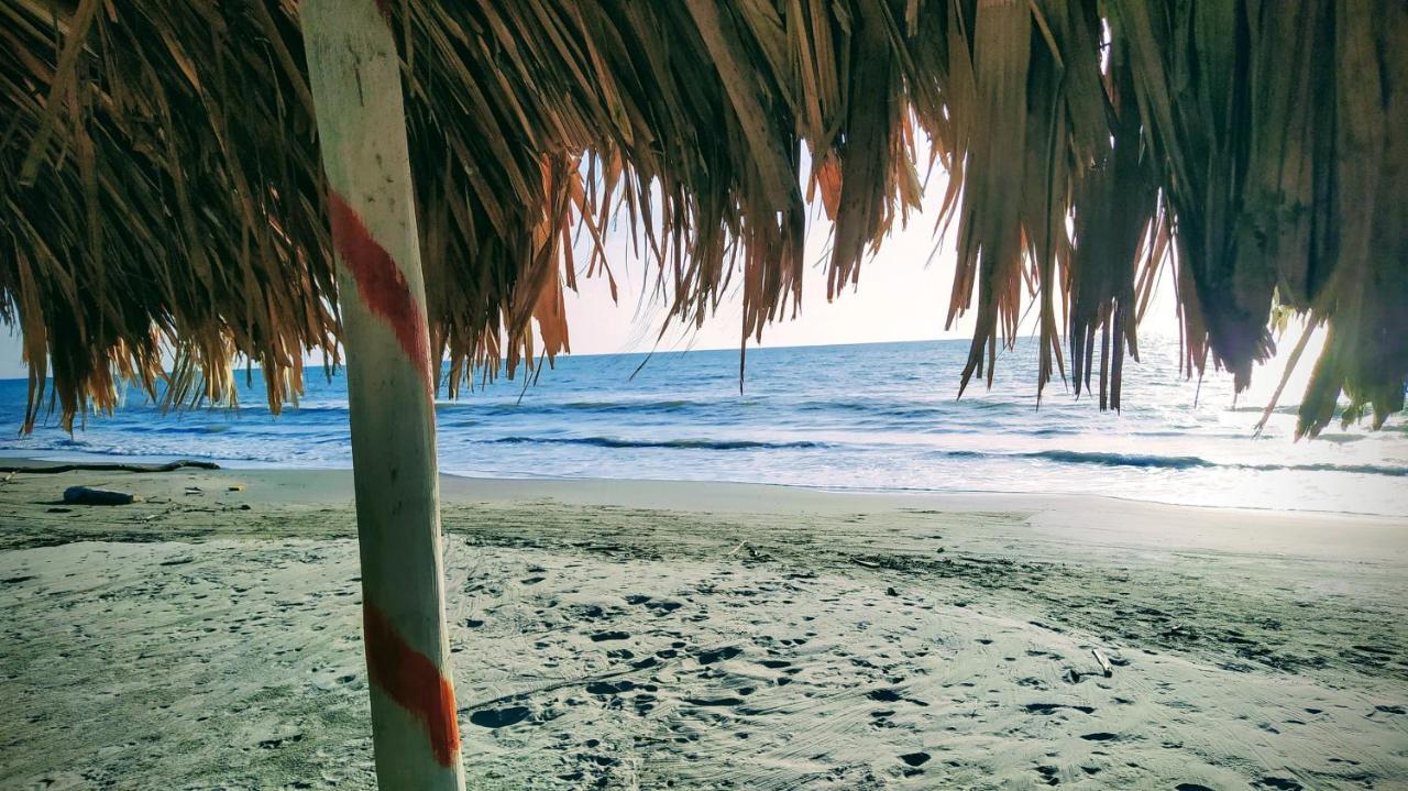 El Chiringuito Hostel Cartagena Luaran gambar